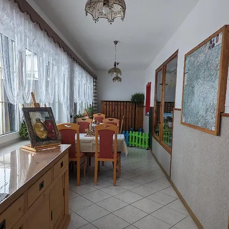 Apartment Kühler Morgen, Komfortable 65 Qm Mit Gehobener Ausstattung, Garten, Baby- Und Kindgerecht *